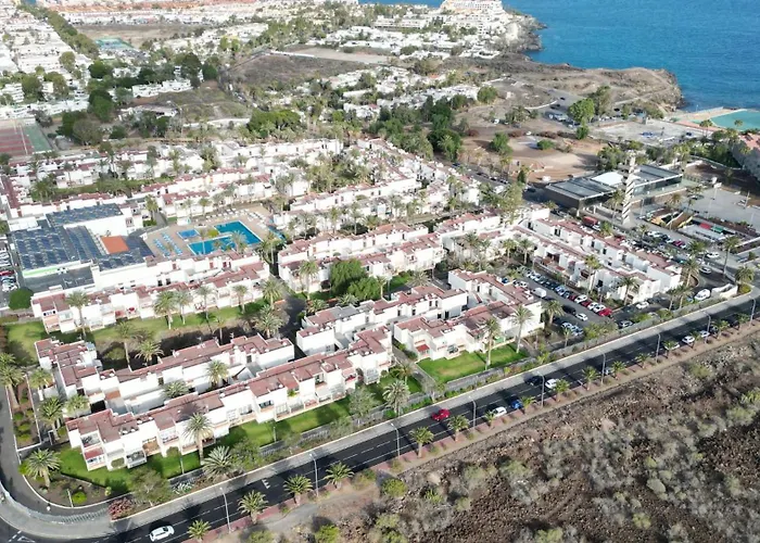 アパート Primavera Tranquil Retreat 2-bedroom With Balcony, Garden View & Fiber Wifi